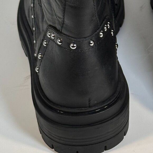 Ladies size 7.5 Black combat boots - Picture 15 of 15